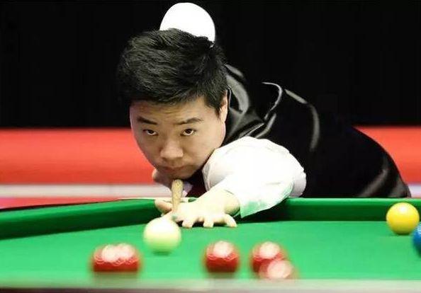 在美国女子 在美国女子